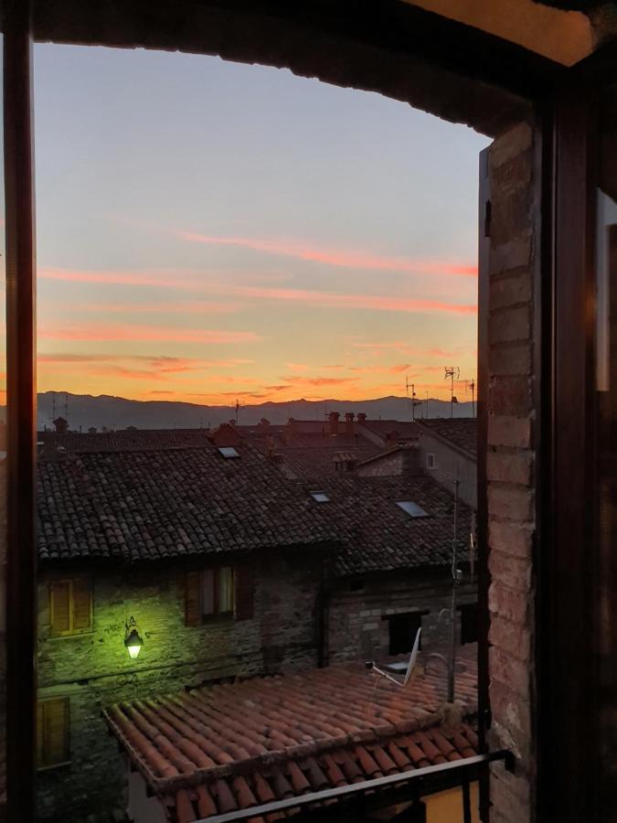Appartamento Centro Storico Gubbio Exterior foto